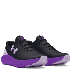 Under Armour Surge 4 Low Top Running Sneakers in Black