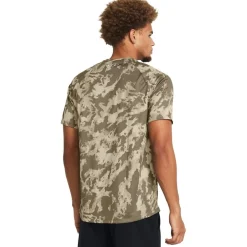 Under Armour Tech Camo Regular Fit T-Shirt in Green