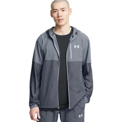 Under Armour Vanish Windbreaker Jacket in Grey