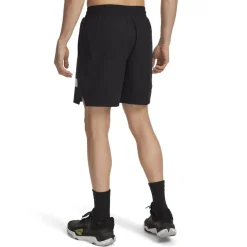 Under Armour Zone 7in Shorts in Black
