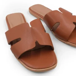 Wheres That From Flat Sandal Ld61 in Brown