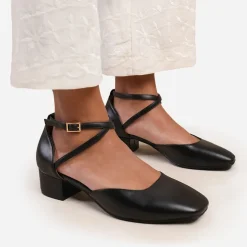 Wheres That From Peru Heel in Black