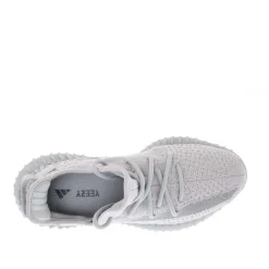 Yeezy Boost 350 V2 Trainers in Grey