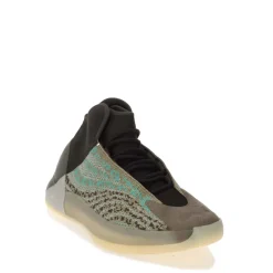 Yeezy QNTM Trainers in Blue