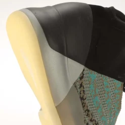 Yeezy QNTM Trainers in Blue